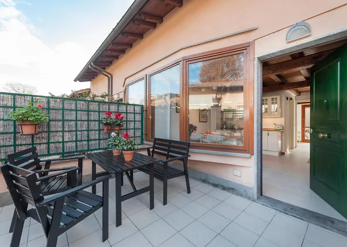 Charming Patio House In San Lorenzo