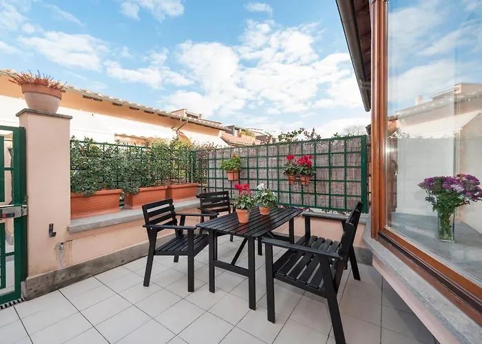 Apartamento Charming Patio House In San Lorenzo