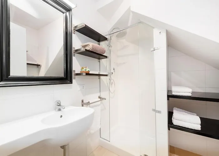 Charming Patio House In San Lorenzo Apartamento
