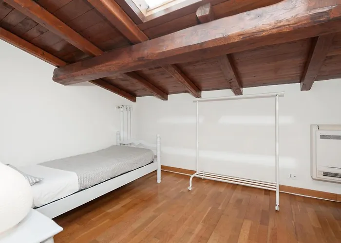 Charming Patio House In San Lorenzo * Roma